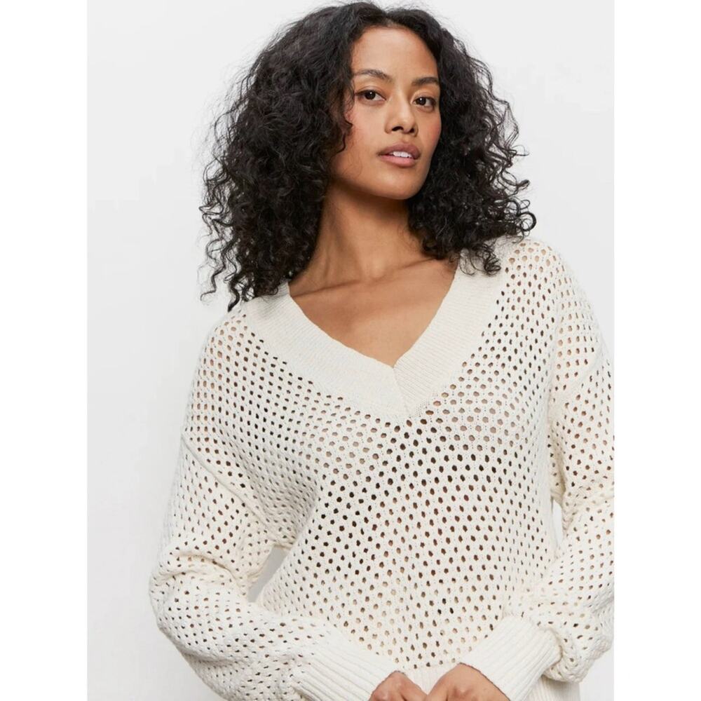 Aerie oversized open-knit V-neck sweater in a cream color womens size medium